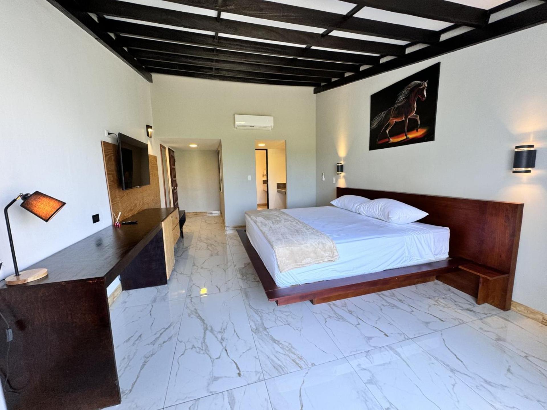 Hotel Tesoro Beach San Luis La Herradura Екстериор снимка