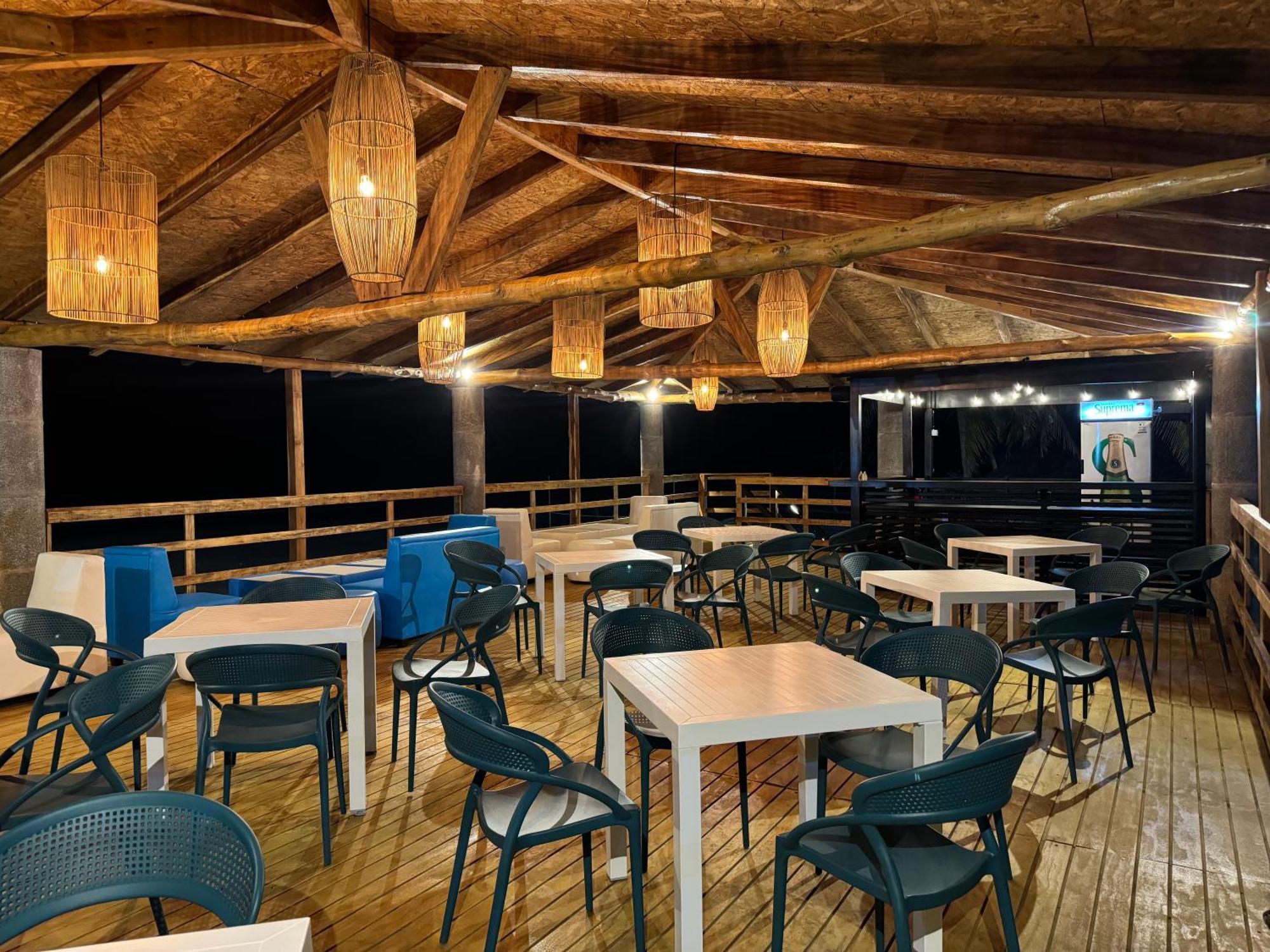 Hotel Tesoro Beach San Luis La Herradura Екстериор снимка