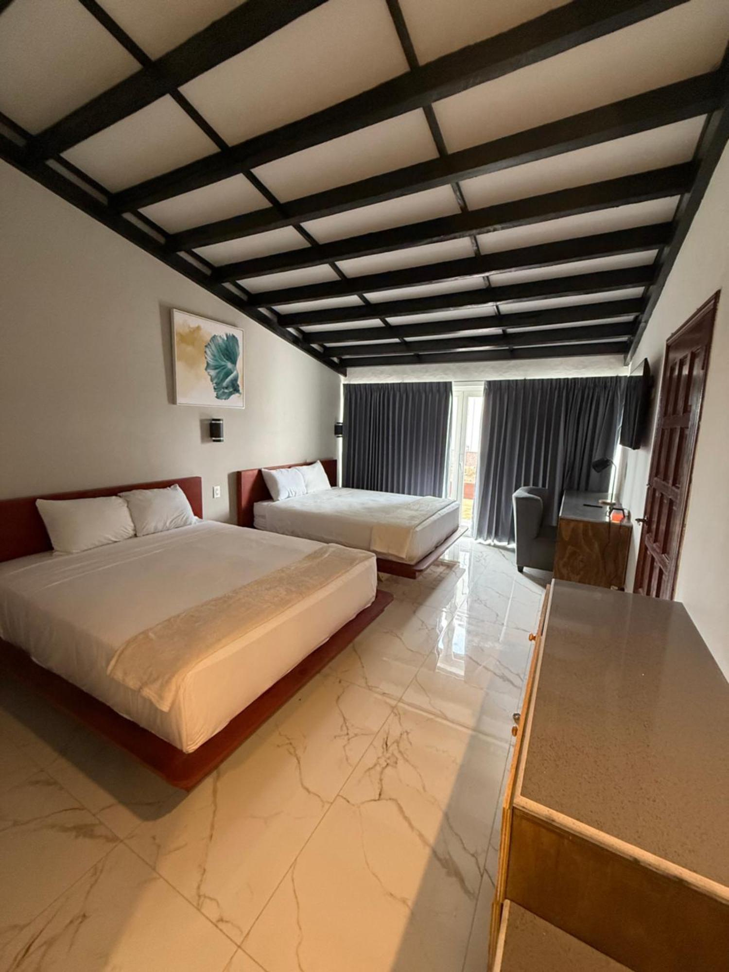 Hotel Tesoro Beach San Luis La Herradura Екстериор снимка